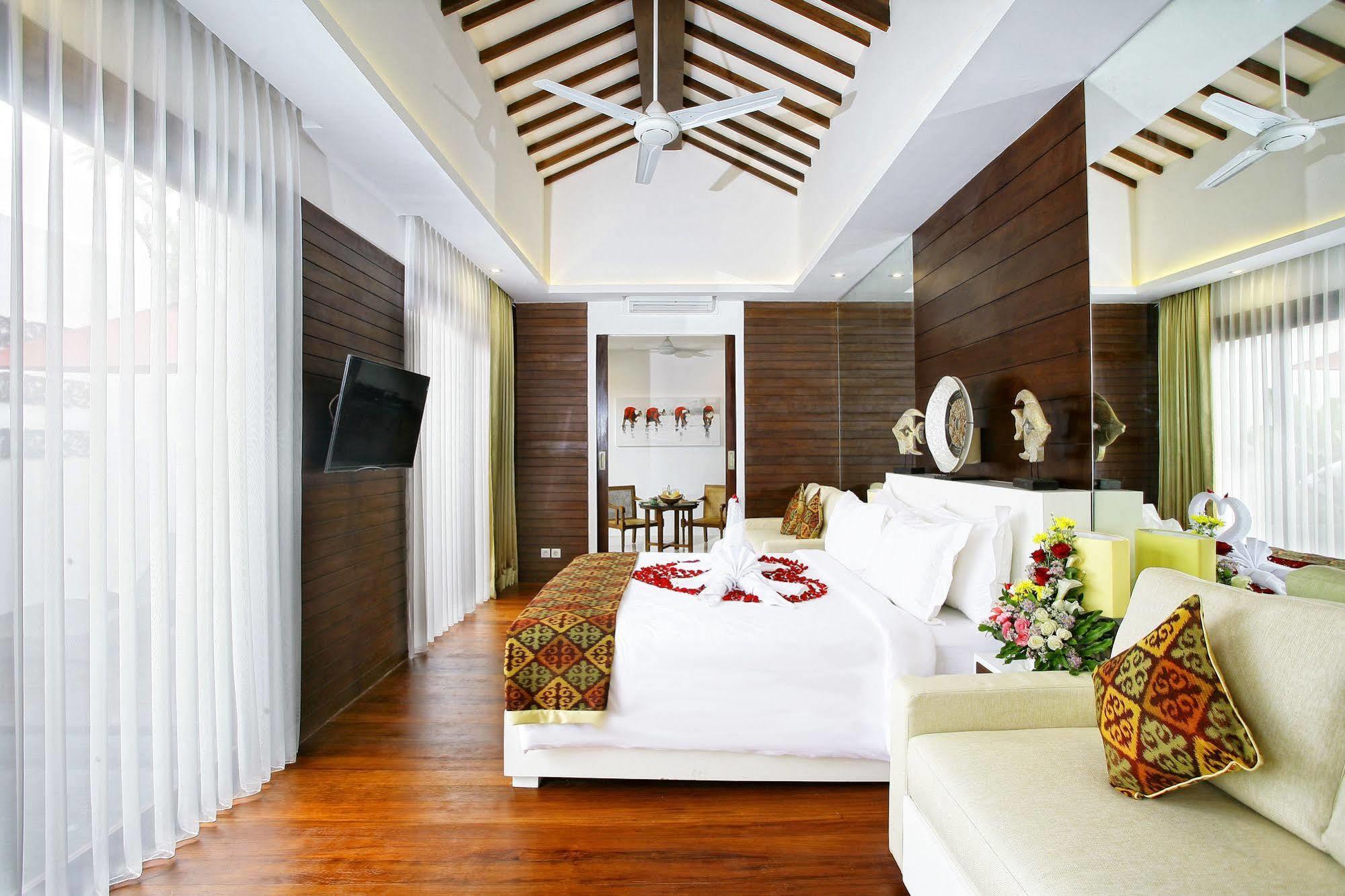 Anari Villas Kuta Легіан Екстер'єр фото
